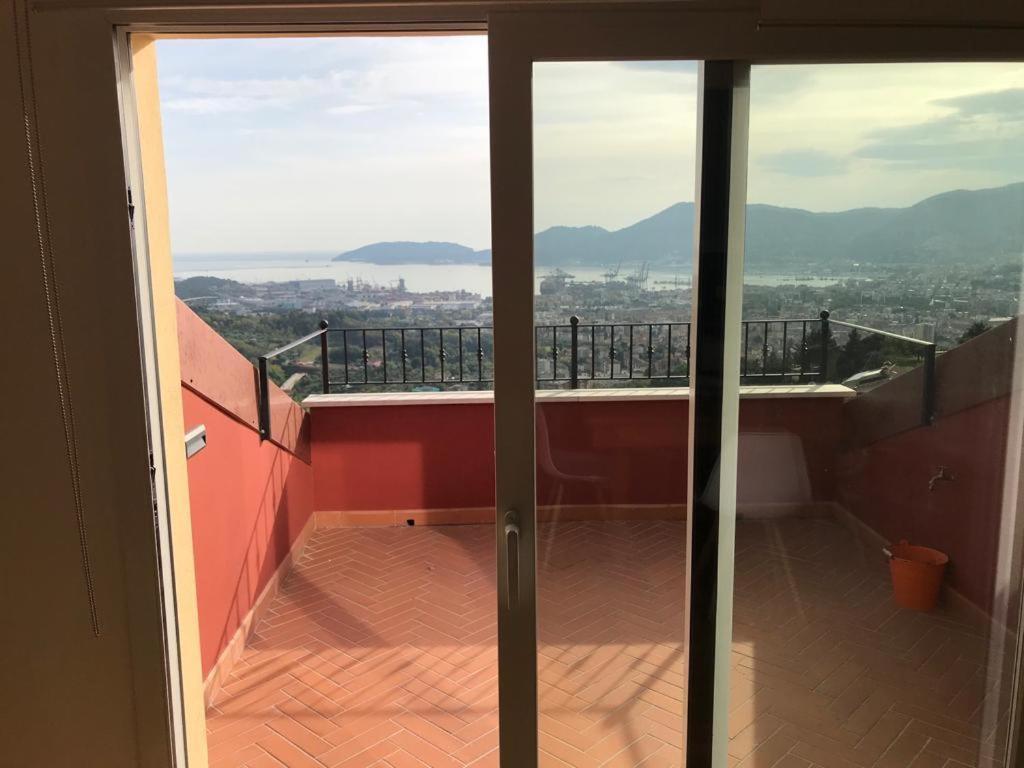 La Casa Con Vista Di Emma Vezzano Ligure Exterior foto