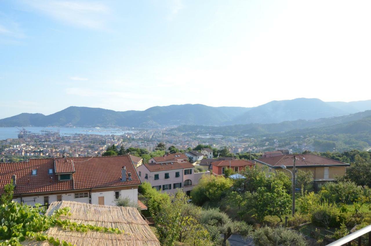 La Casa Con Vista Di Emma Vezzano Ligure Exterior foto